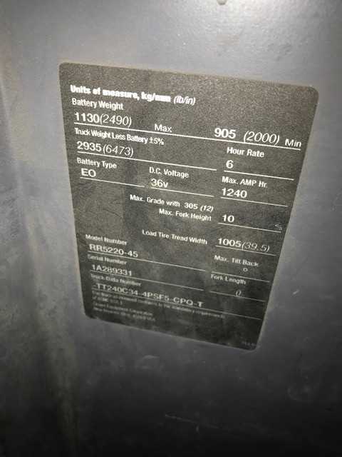 2005 Crown RR522035TT240 reach truck, Grand Rapids, MI - REACH TRUCKS