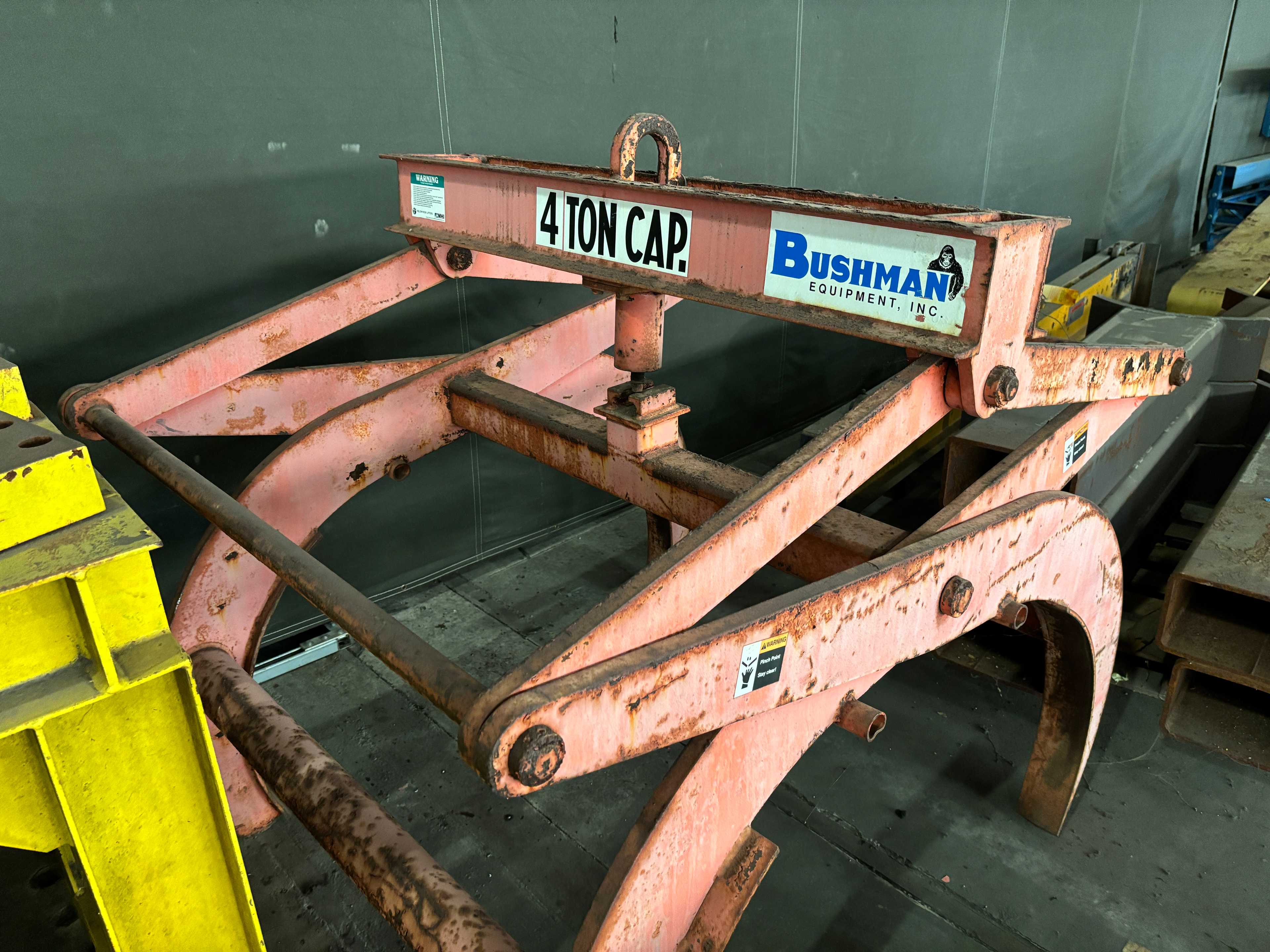 1995 BUSHMAN 1529 LIFTING ATTACHMENT - LIFTING ATTACHMENTS