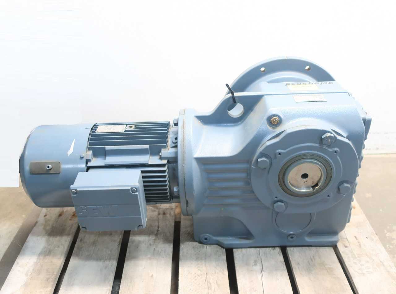 NEW SEW EURODRIVE KAF107DV132M4BM15HF 26RPM 3PH 10HP 92MM 460V-AC GEARMOTOR - ELECTRIC MOTORS