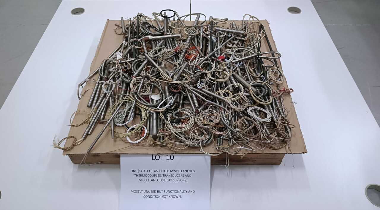 ONE (1) LOT OF ASSORTED MISCELLANEOUS THERMOCOUPLES, TRANSDUCERS AND MISCELLANEOUS HEAT SENSORS. - ELECTRICAL COMPONENTS