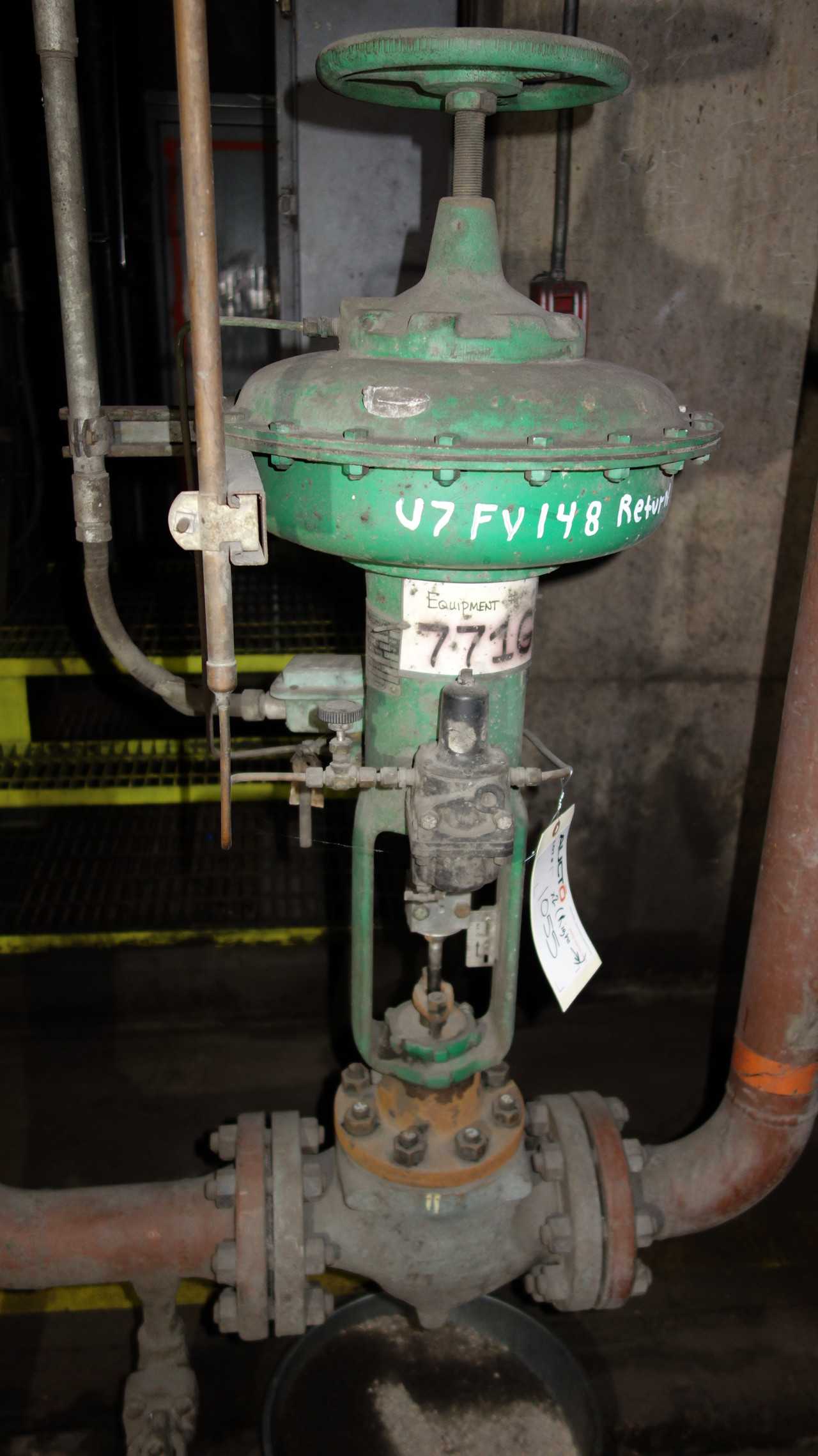 LOT OF 2 FISHER 667-ES 3IN CL150 CONTROL VALVES STEEL - CONTROL VALVE