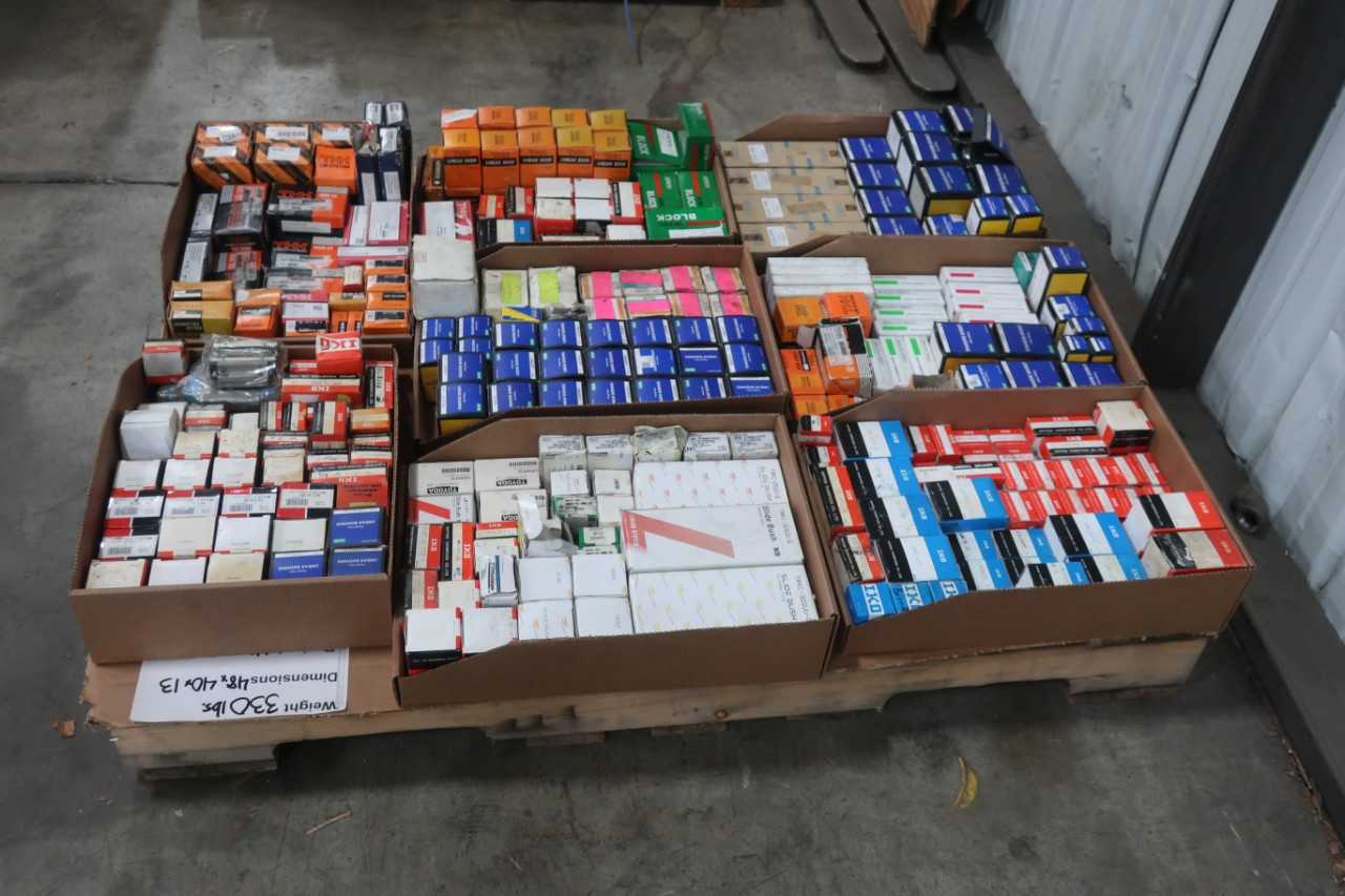 PALLET OF ASSORTED LINEAR MOTION BLOCK, BEARINGS AND SLIDE BUSHINGS - BEARINGS