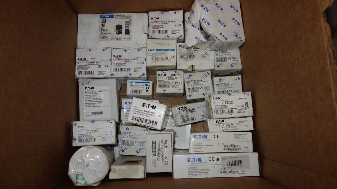 1 BOX OF EATON / CUTLER HAMMER ELECTRICAL - ELECTRICAL COMPONENTS
