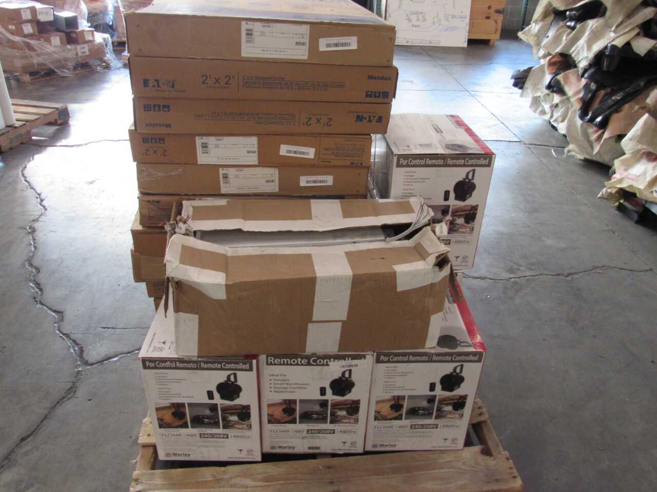 Pallet of 28x Assorted Lights, LEDs & Heaters - LIGHTING