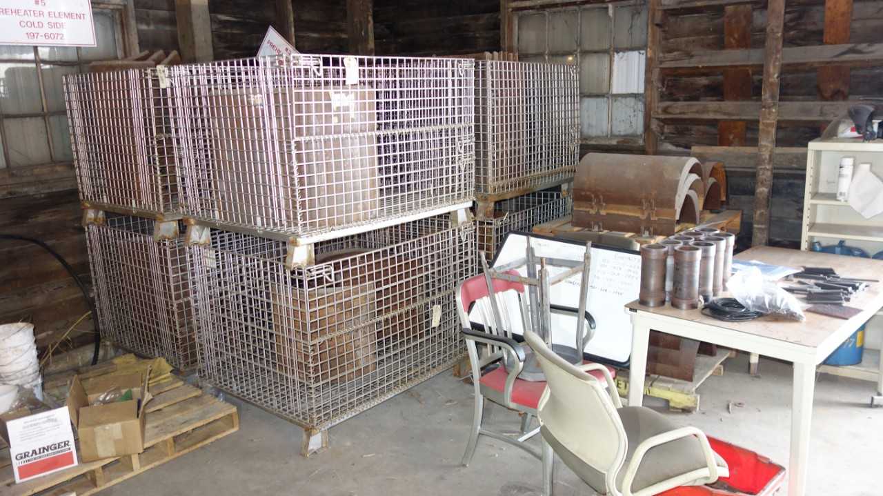 LOT OF ASSORTED STEEL REPLACEMENT PARTS, STEEL COVERS, MESH CRATES - MISCELLANEOUS
