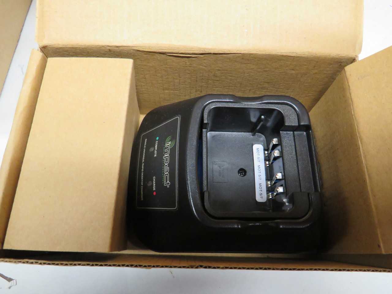 LOT OF ASSORTED COMMUNICATION DEVICES & CHARGERS - ELECTRICAL COMPONENTS
