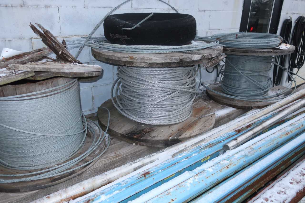 3 SPOOLS OF ASSORTED STEEL CABLE - ELECTRICAL COMPONENTS
