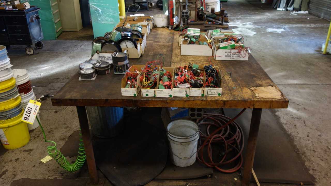 PROFESSIONAL TOOL WORK TABLE (NO CONTENTS - TABLE ONLY) - PLANT & FACILITY