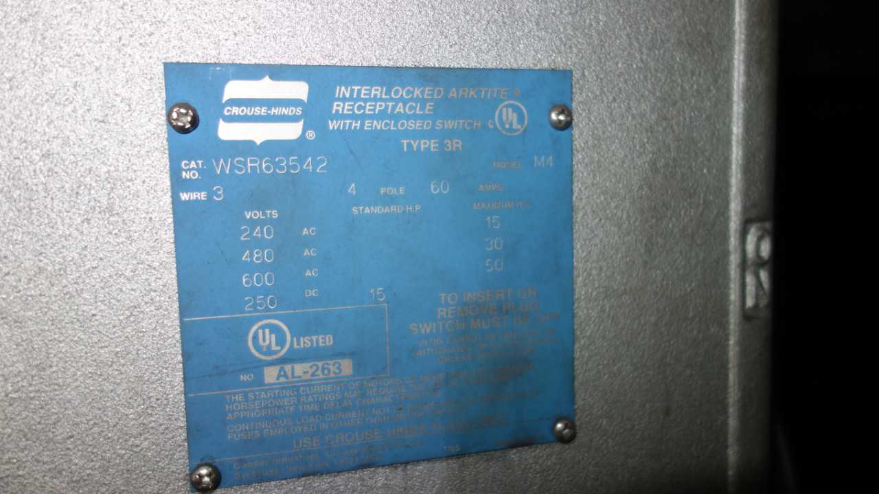 LOT OF 4 CROUSE-HINDS WSR63542 60A DISCONNECTS - DISCONNECT SWITCHES