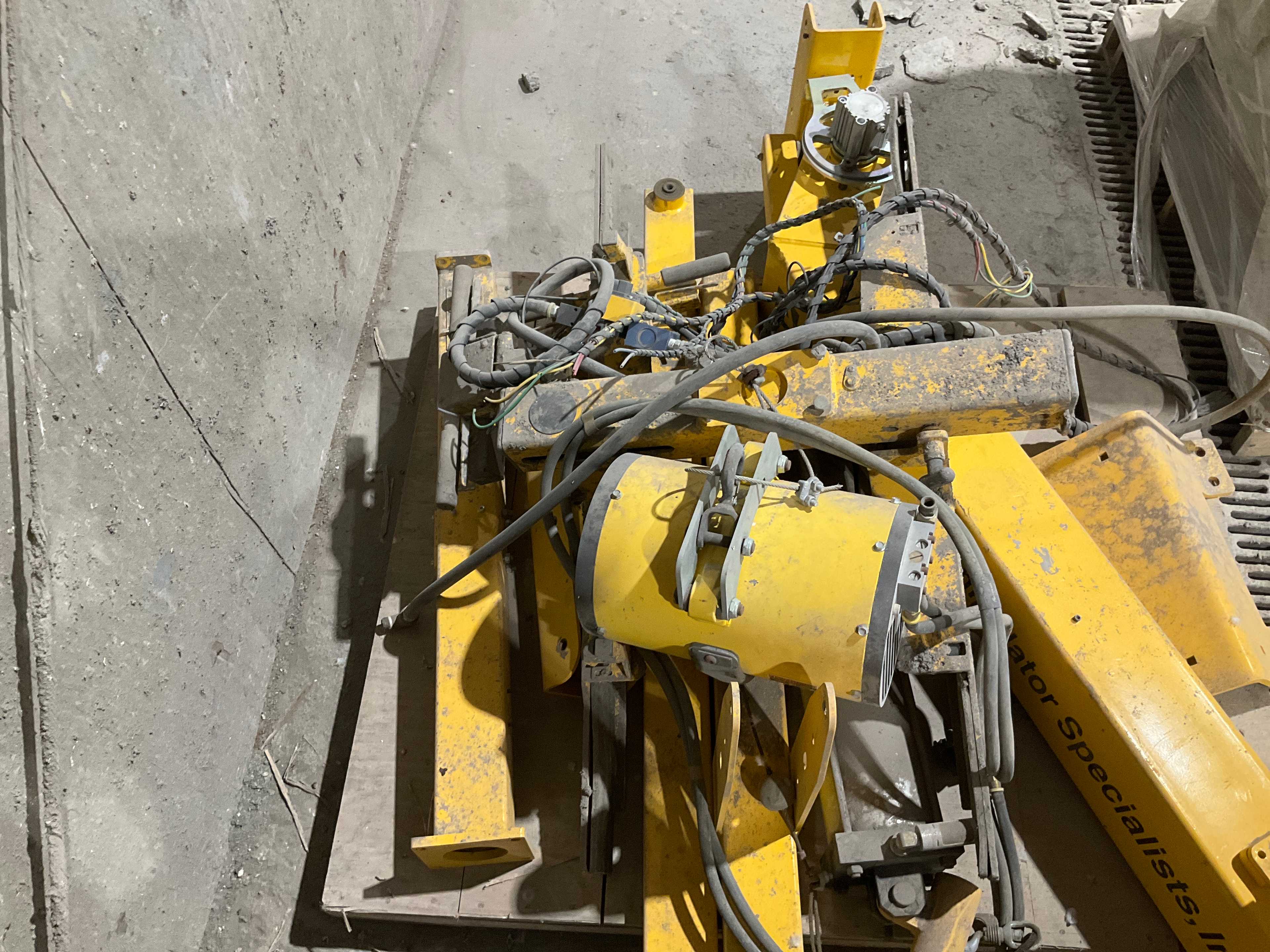 2018 ADVANCED MANIPULATOR SPECIALISTS ULTIBALANCE OVERHEAD CRANE - OVERHEAD CRANE