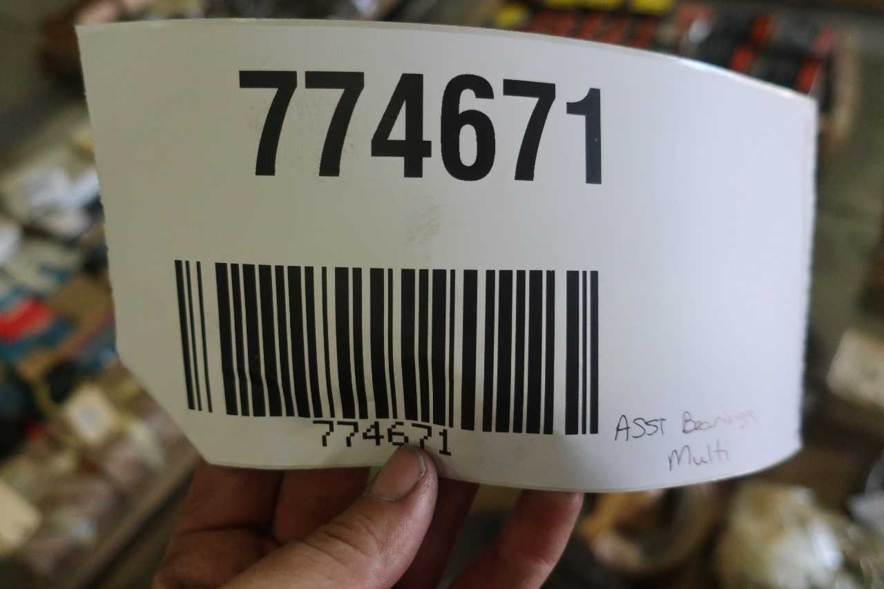 1 PALLET OF ASSORTED BEARINGS - BEARINGS