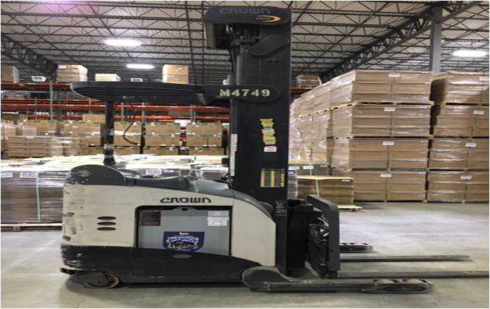 2005 Crown RD5225-30 double deep reach truck, Hebron, KY - FORKLIFTS