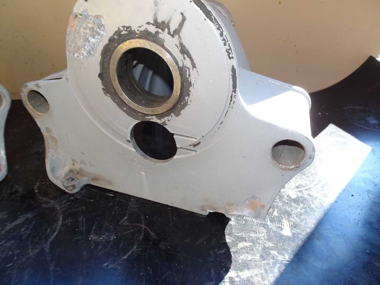LOT OF 2 RIDGID 300 pipe threader housings - damaged - HAND TOOLS