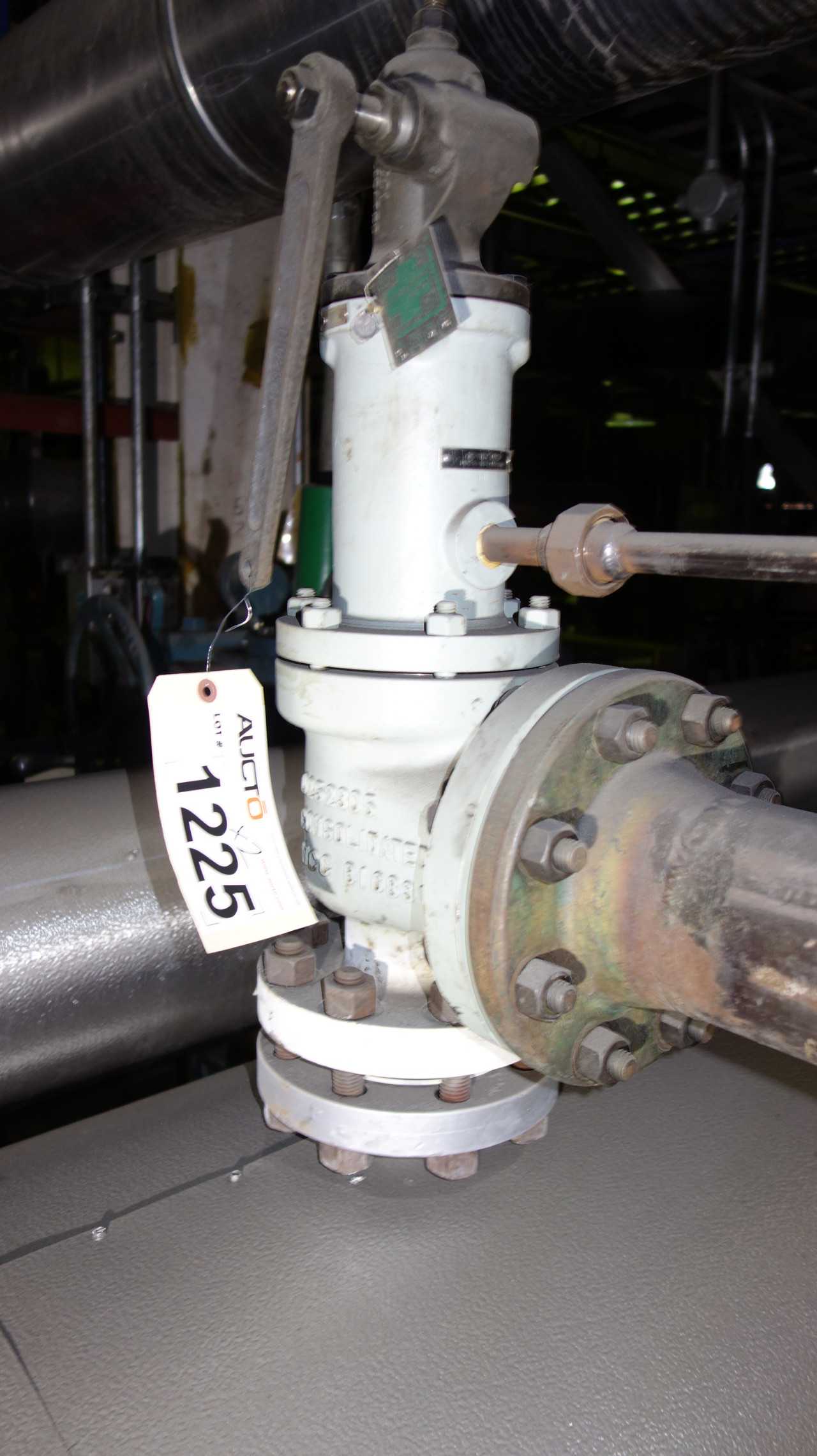 LOT OF 2 CONSOLIDATED RELIEF VALVES 3IN - RELIEF VALVE
