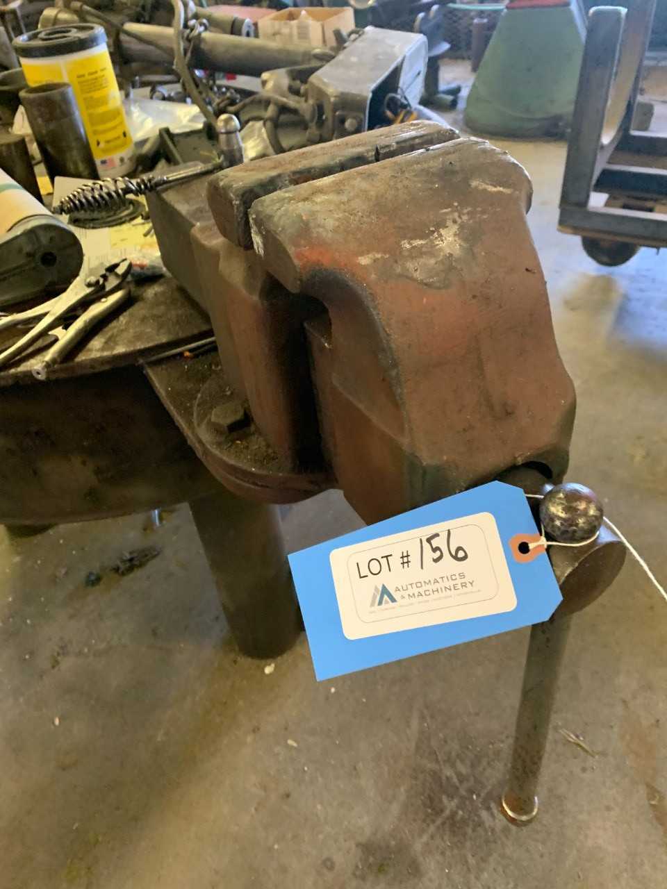 Welding table W/ Vise - PLANT & FACILITY