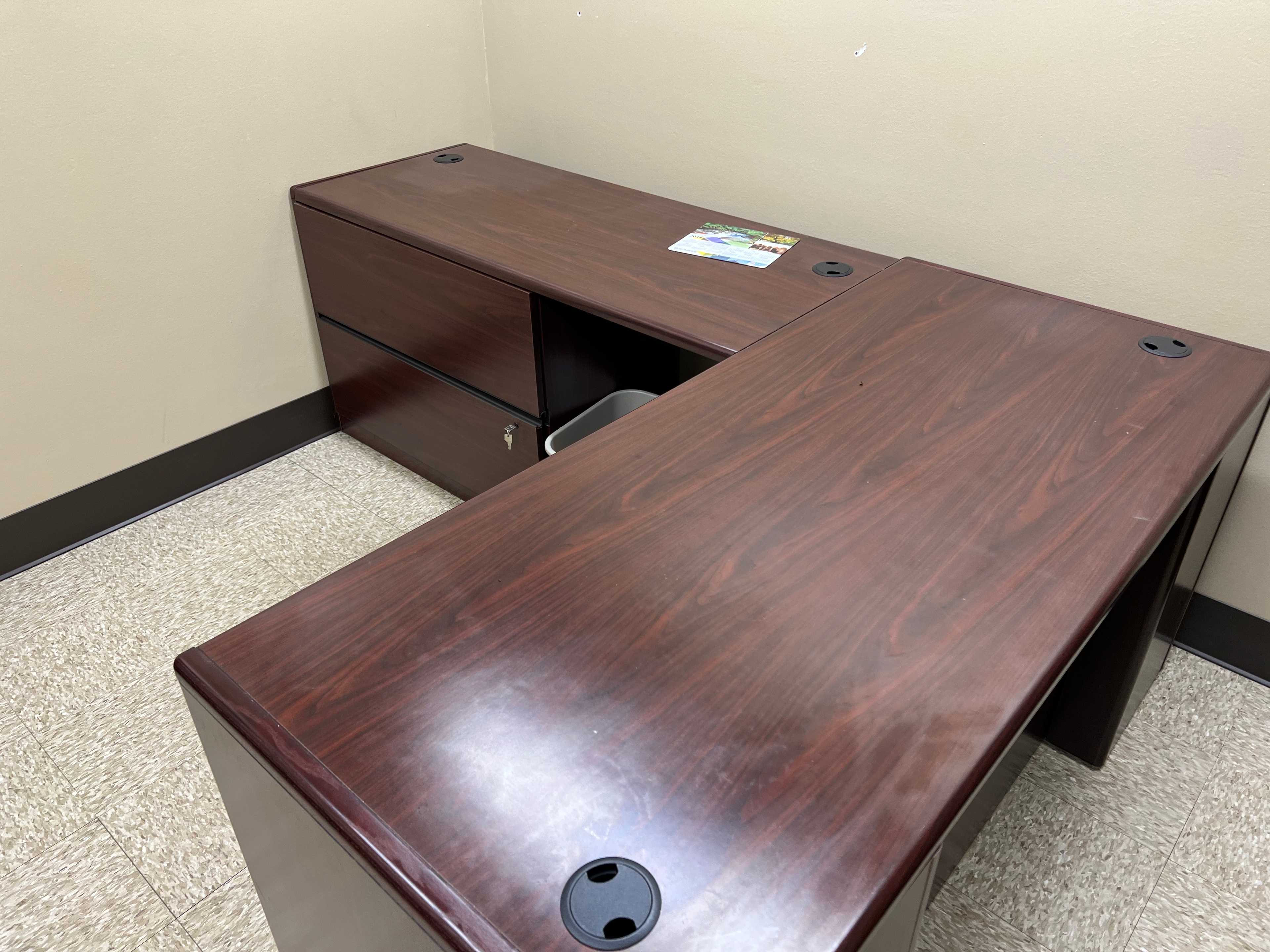 LOT OF OFFICE FURNITURE - PLANT & FACILITY
