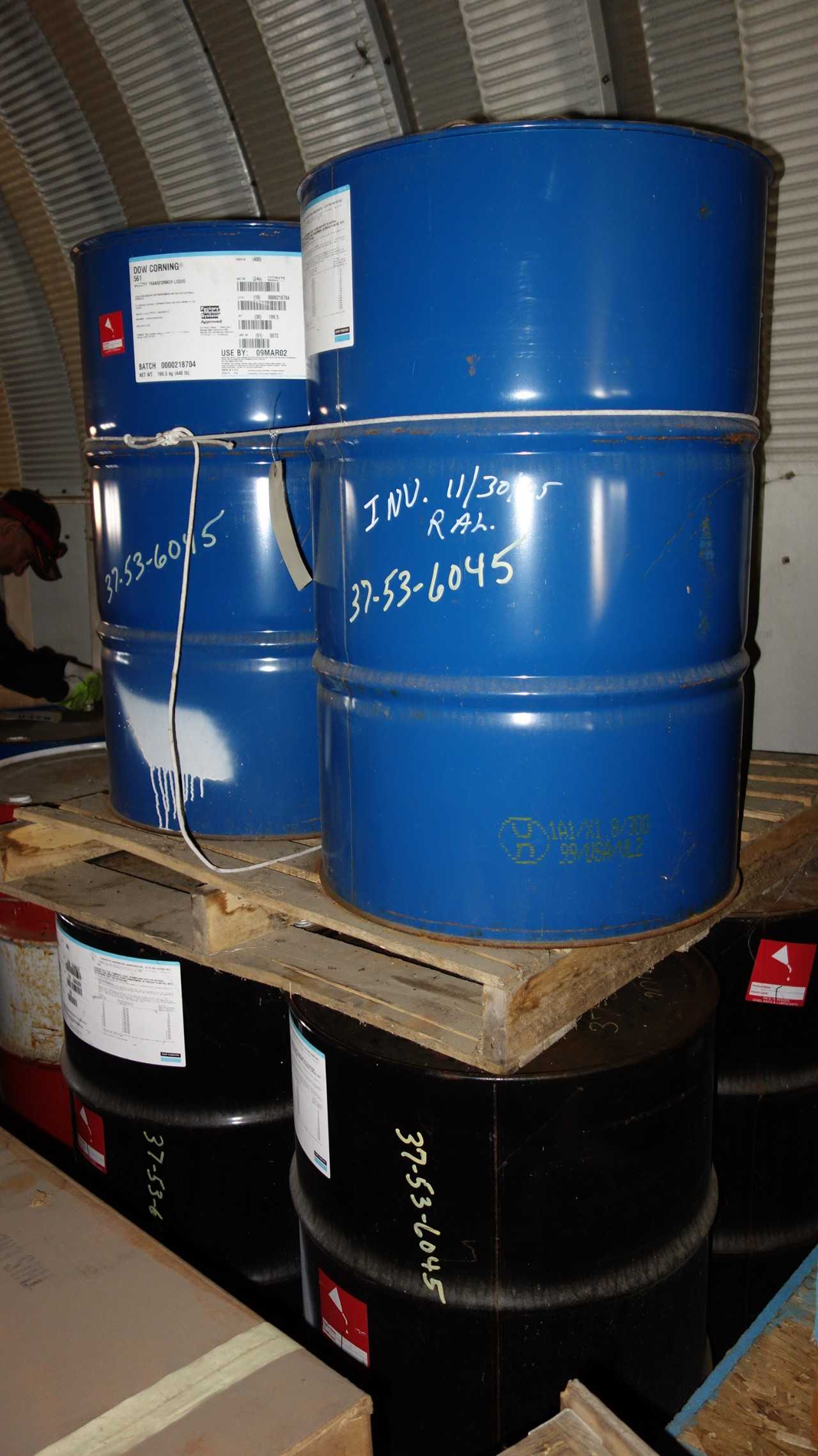 6 DRUMS OF DOW CORNING 561 TRANSFORMER OIL (2 PALLETS THAT ARE STACKED) - CONTROL TRANSFORMERS