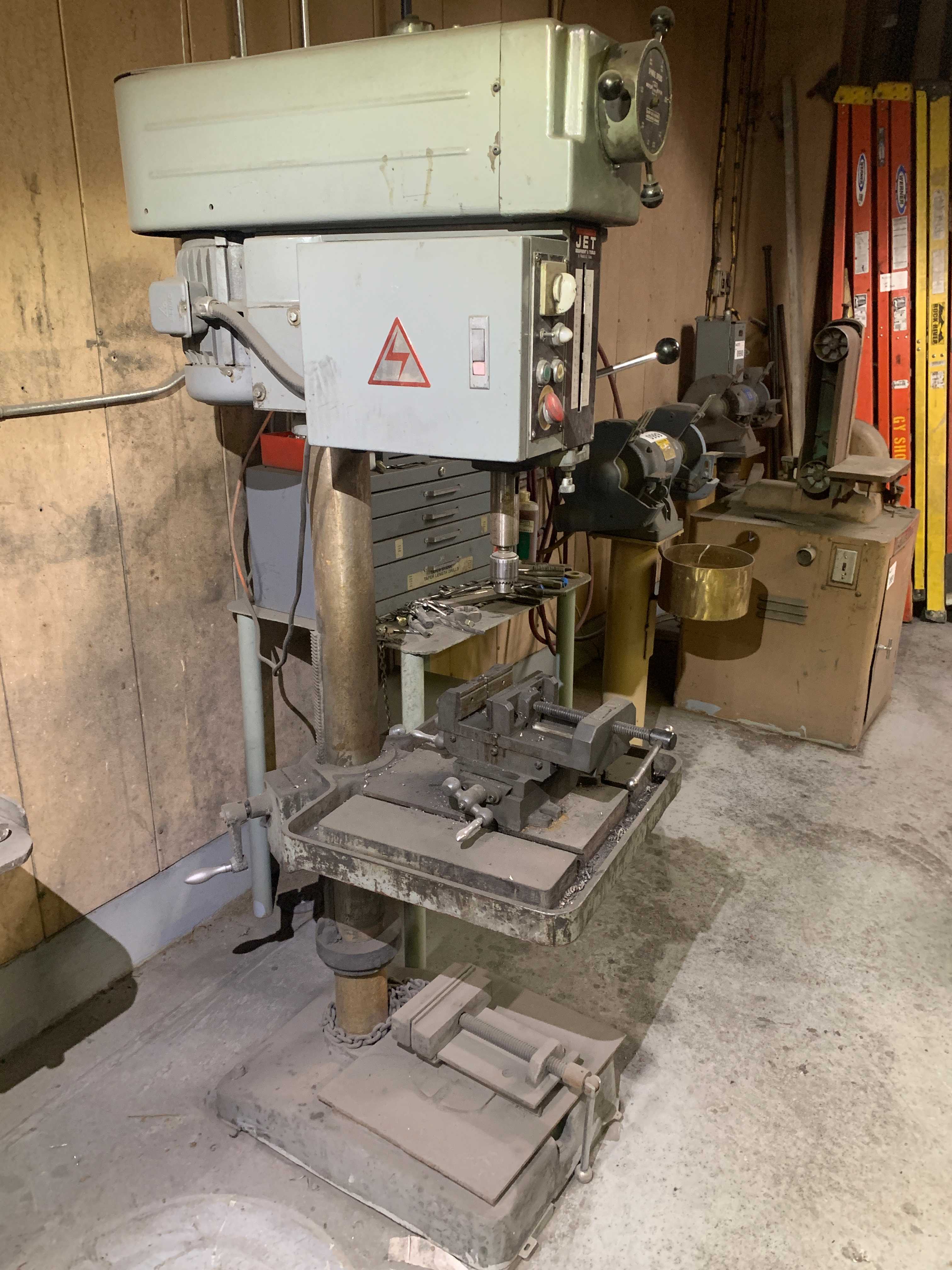 DRILL PRESS - UPRIGHT DRILL PRESSES