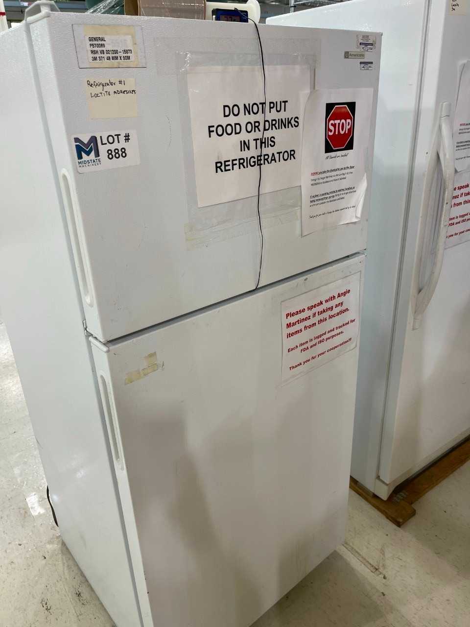 Refrigerator