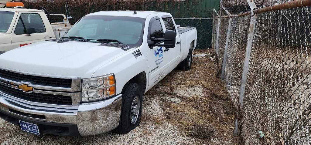 2008 Chevrolet 3500 Diesel Crew Cab 4x4 pickup bed - HYDRO EXCAVATOR TRUCKS