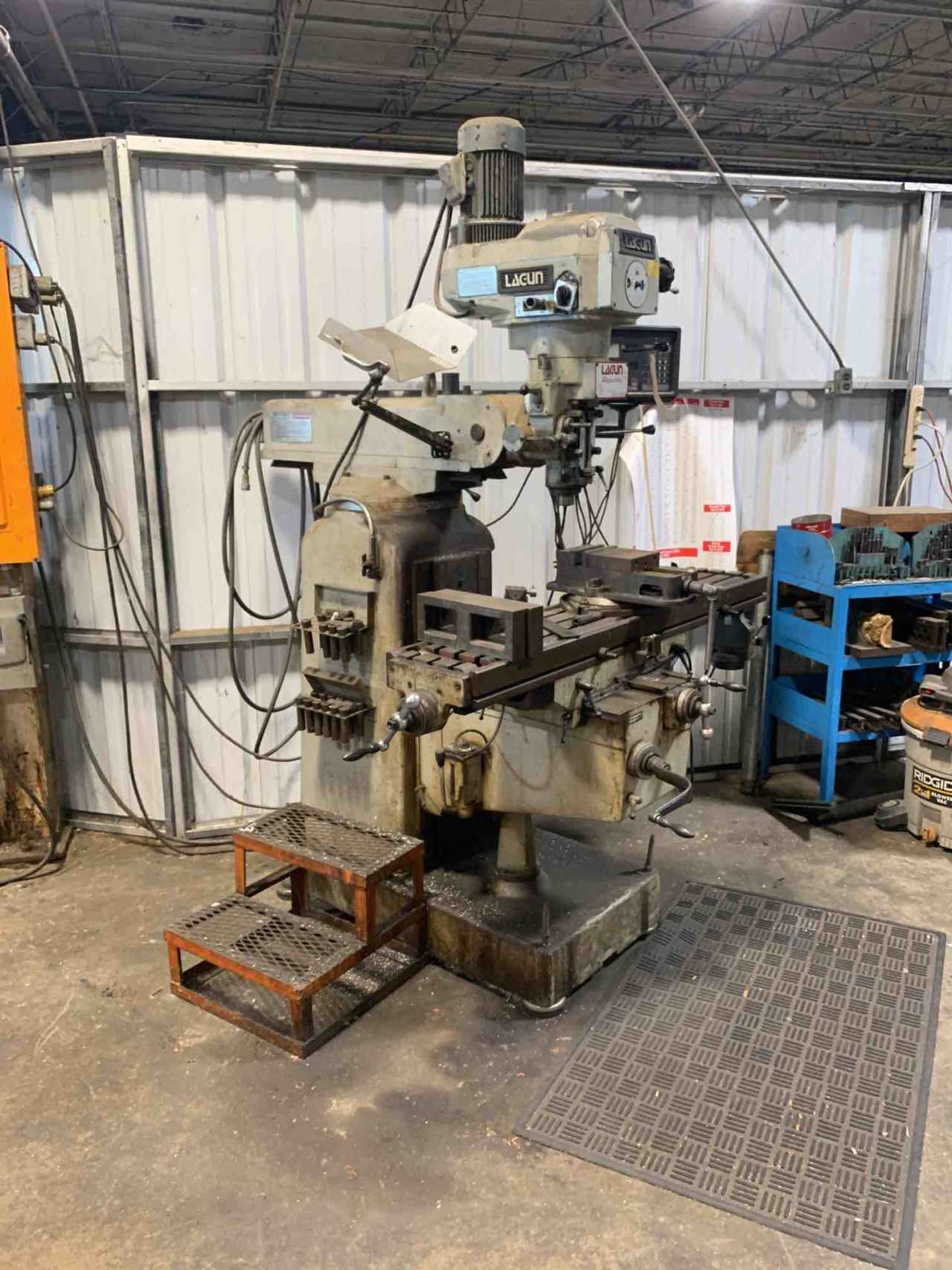 Republic Lagun FTV-3L CNC Milling Machine - MILLING MACHINES