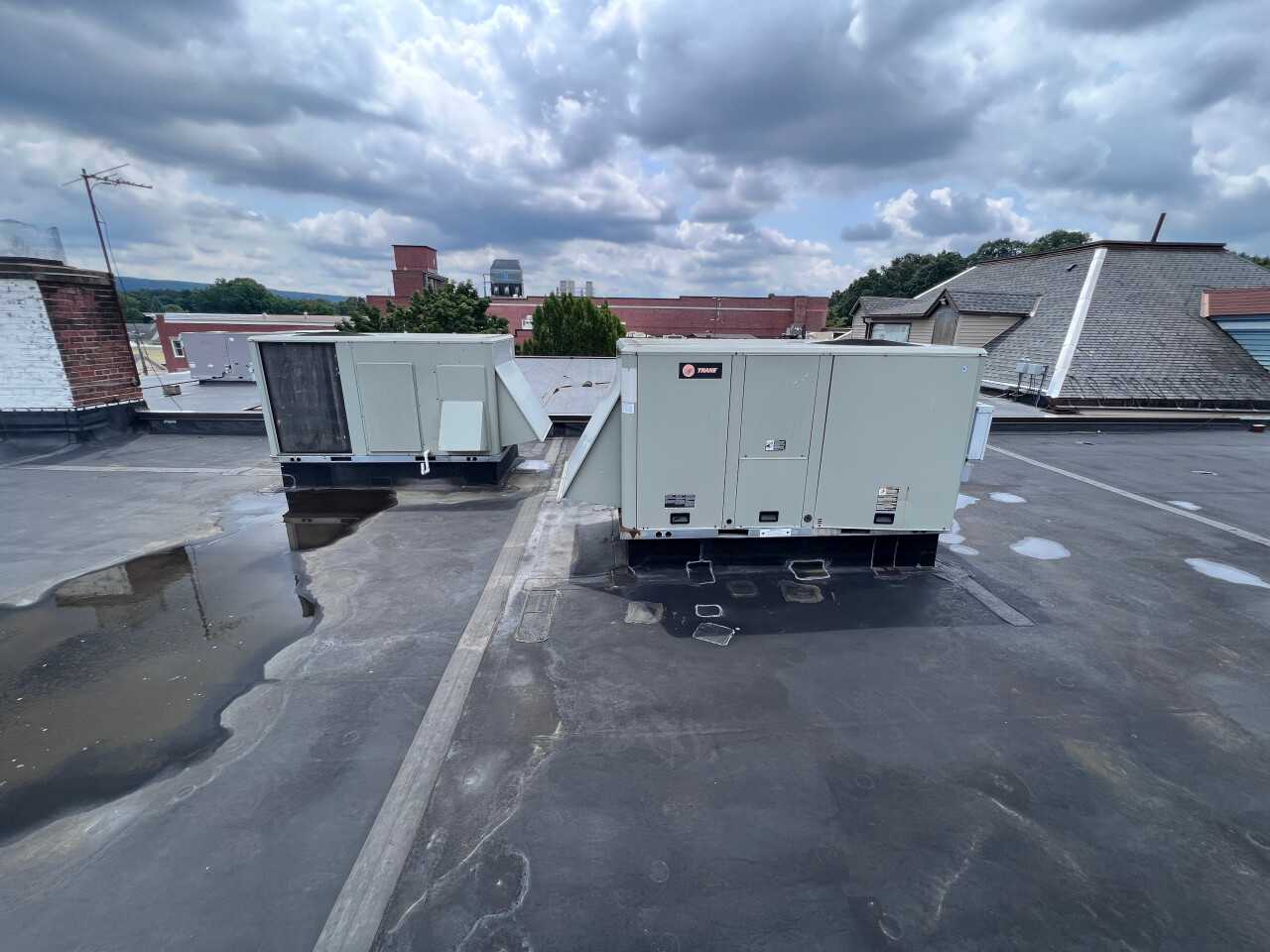 TRANE THC102AR0A 10 TON CONDENSER (Unit 2) - HVAC EQUIPMENT