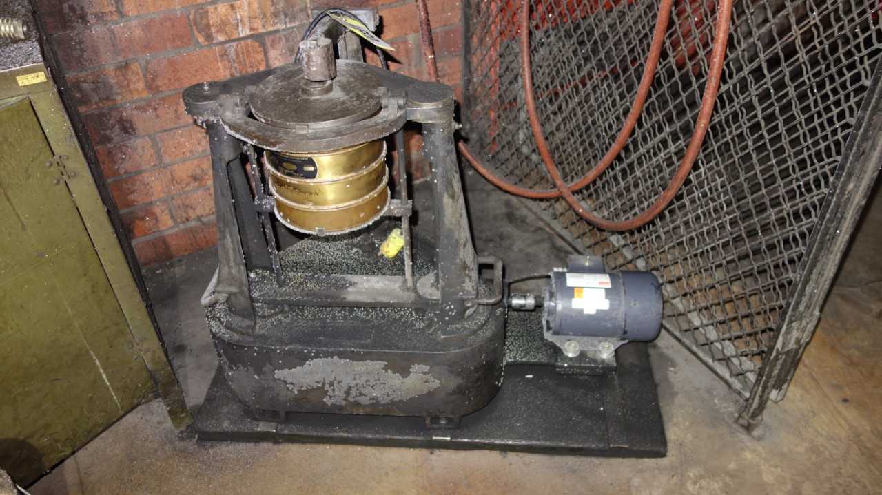 WS TYLER RO-TAP TESTING SIEVE SHAKER - ELECTRIC POWER TOOLS