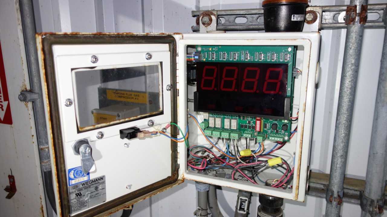 MSA TOXGARD II PPM SO₂ GAS MONITOR PANEL 120 V-AC - LAB & SCIENTIFIC