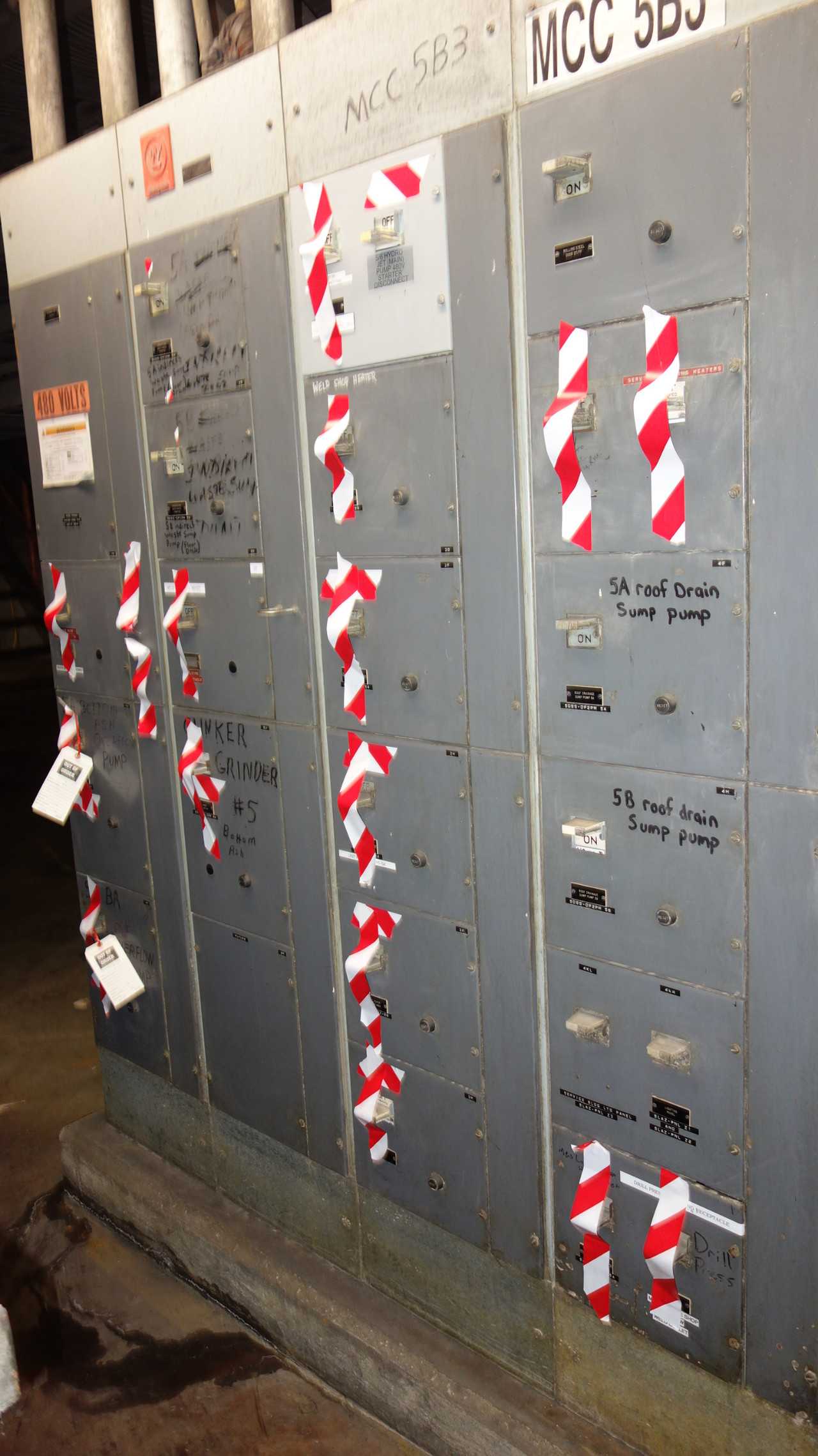 X4 VERTICAL SECTIONS OF WESTINGHOUSE MCC BUCKETS - MOTOR CONTROL CENTERS