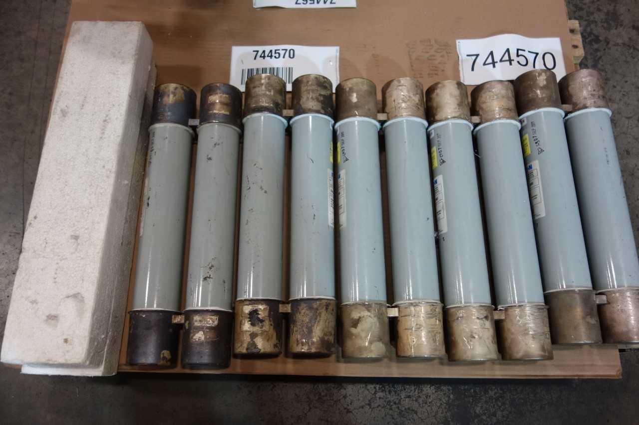 LOT OF ASSORTED 6 AC FUSES- EATON - ELECTRICAL COMPONENTS