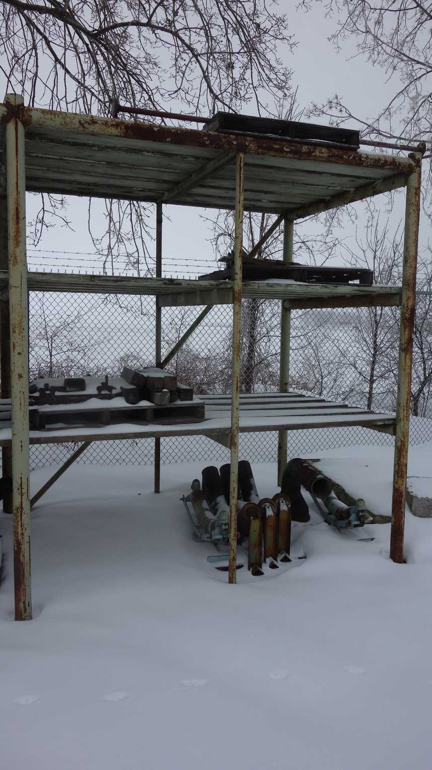 CONTENTS OF RACK, STEEL REPLACEMENT PARTS, COVERS, PIPES, PIPING - PROCESS EQUIPMENT