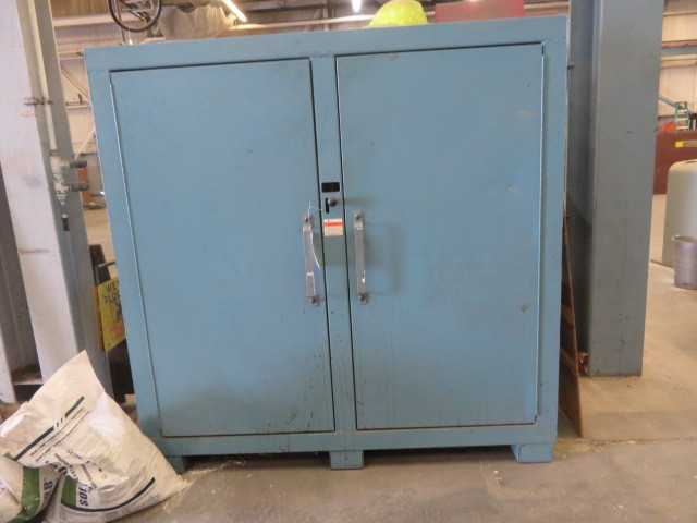 Knaack Tool Box and Contents - MISCELLANEOUS Knaack Tool Box and Contents - MISCELLANEOUS