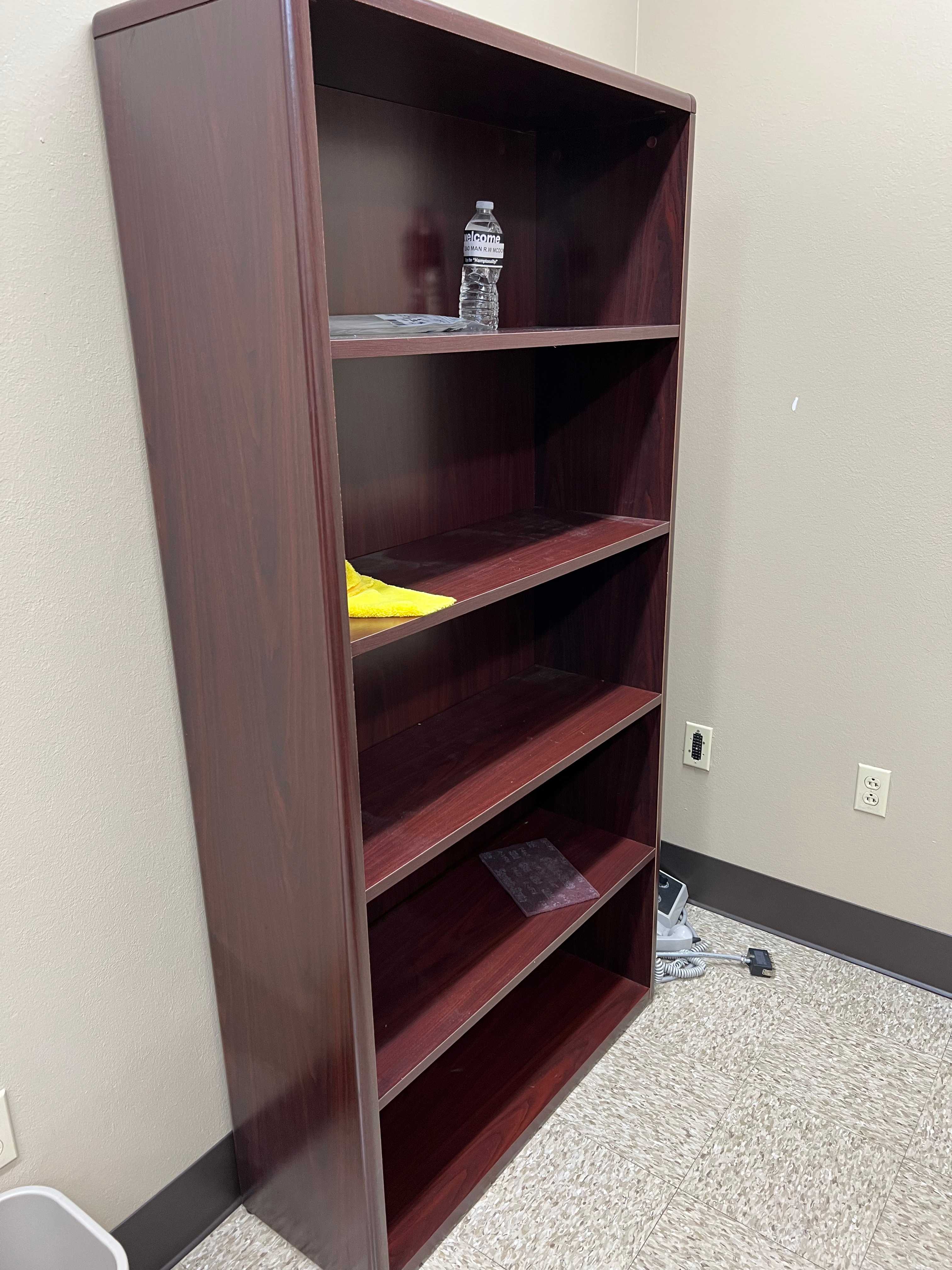 LOT OF OFFICE FURNITURE - PLANT & FACILITY