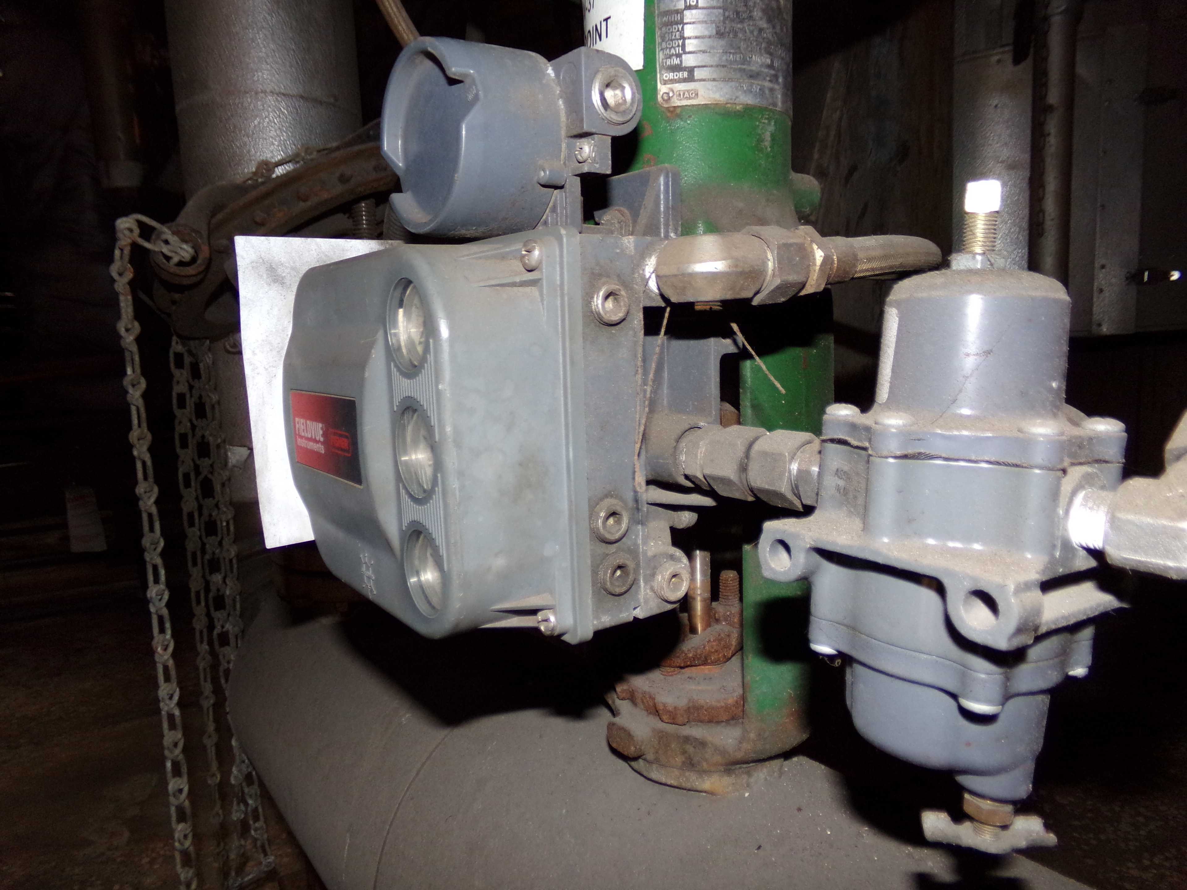 FISHER CONTROLS DVC6010 FIELDVUE POSITIONER - CONTROL VALVE