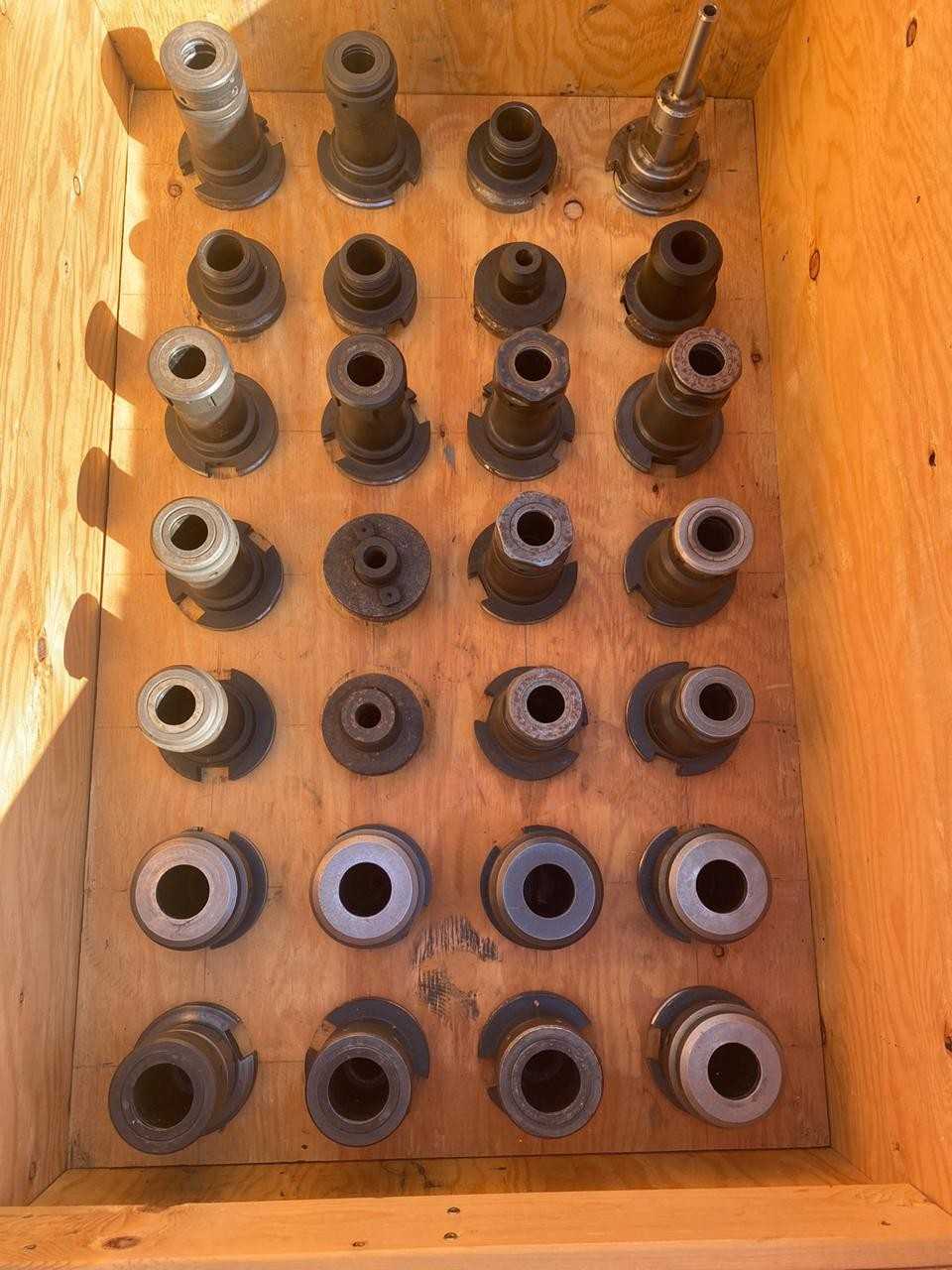PALLET OF ASSORTED CAT 50 TOOL HOLDERS - MACHINING ACCESSORIES & TOOLING