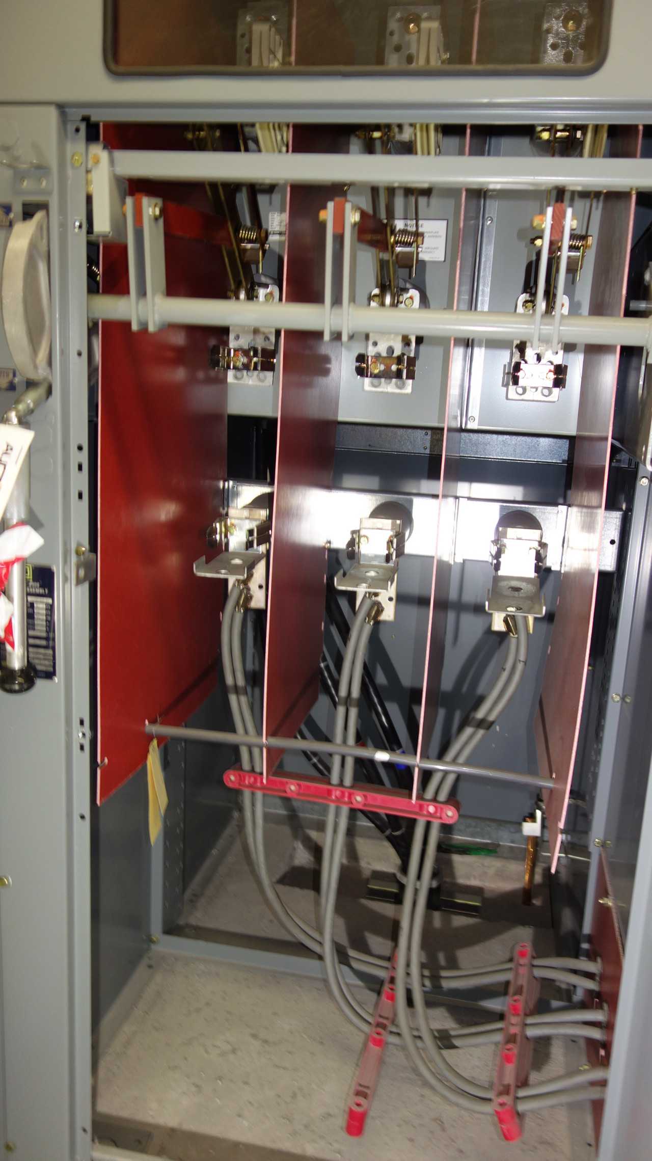 SQUARE D SWITCH (COMPONENTS ONLY - DELAYED REMOVAL) - DISCONNECT SWITCHES
