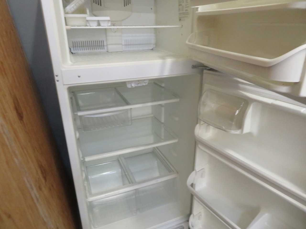 Refrigerator, used - MISCELLANEOUS