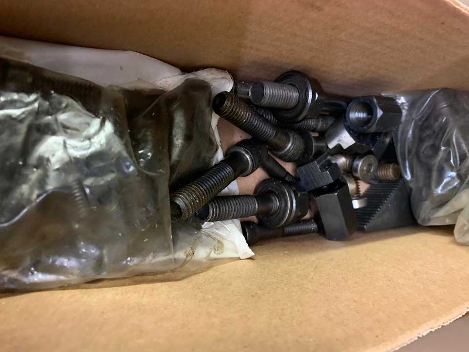 Assorted Hold Down clamps - ELECTRIC POWER TOOLS