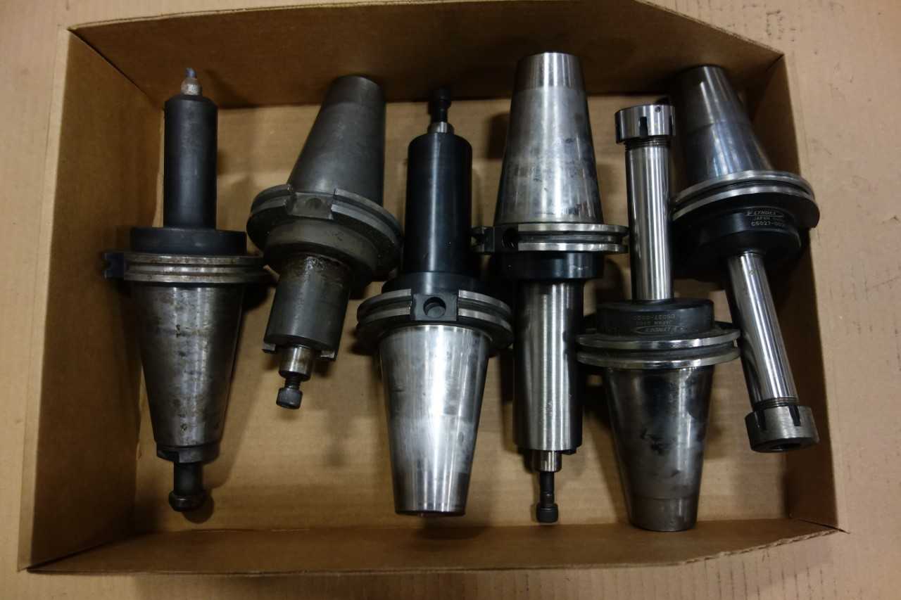 LOT OF ASSORTED CAT50 TOOL HOLDERS - LYNDEX - MACHINING ACCESSORIES & TOOLING