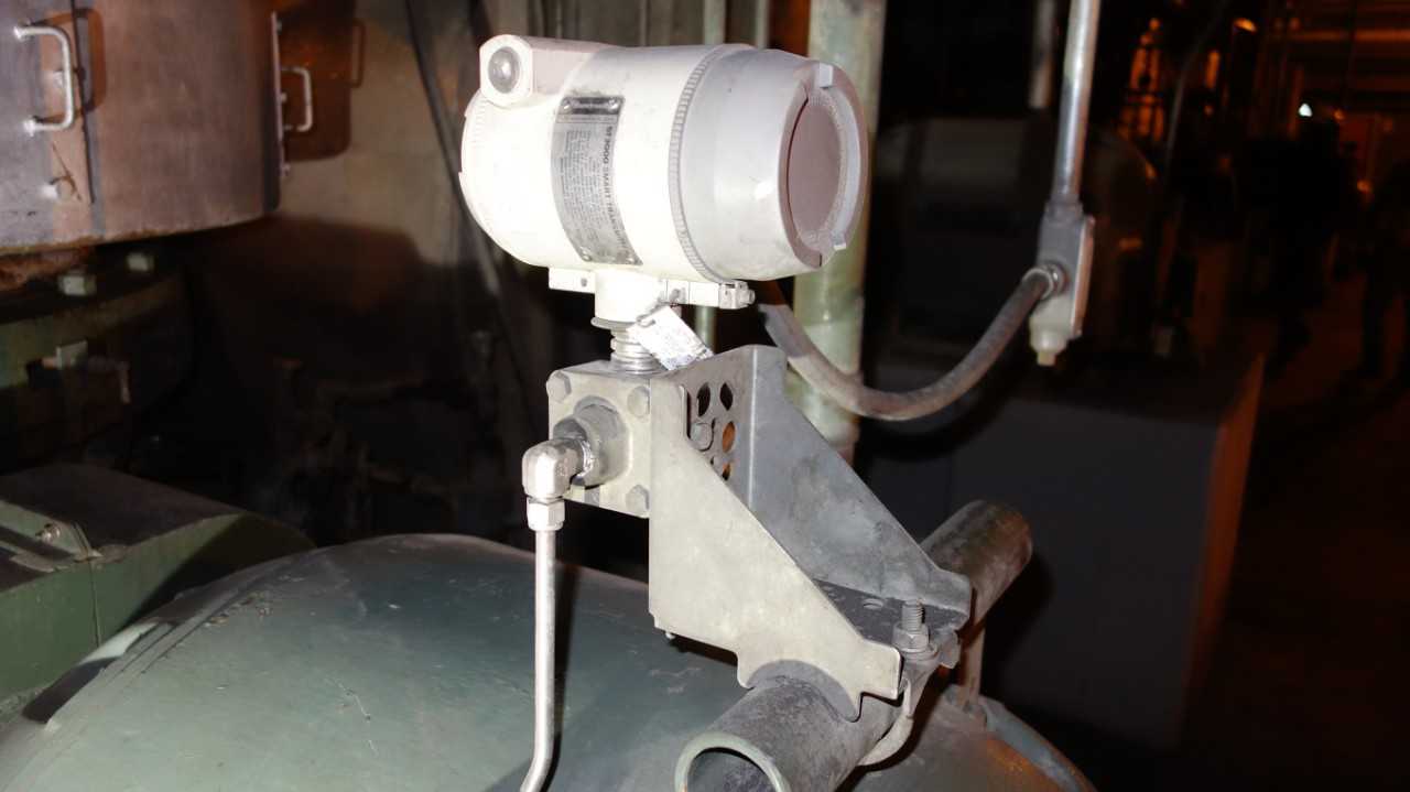 LOT OF 2 HONEYWELL ST3000 STG644 PRESSURE TRANSMITTER - INSTRUMENTATION