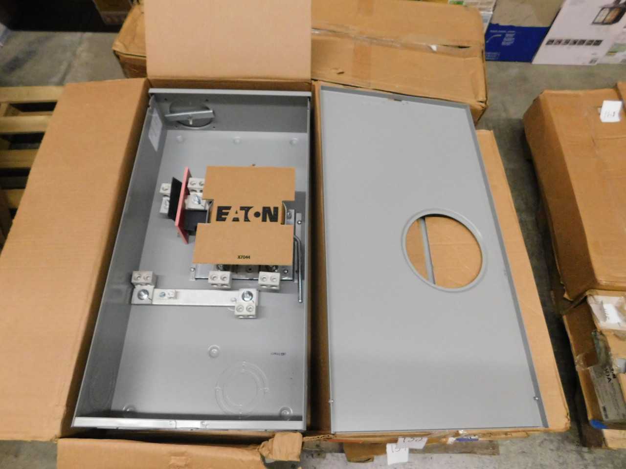Lot of 1 Meter Socket - INDUSTRIAL PARTS