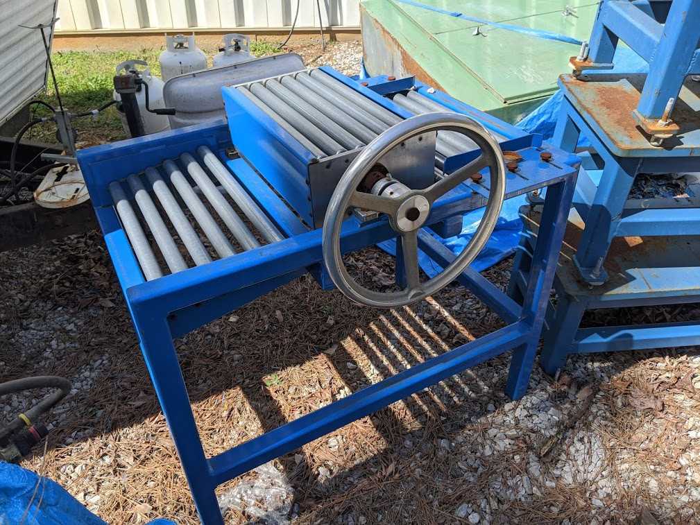 Flipping Conveyor - CONVEYORS Flipping Conveyor - CONVEYORS