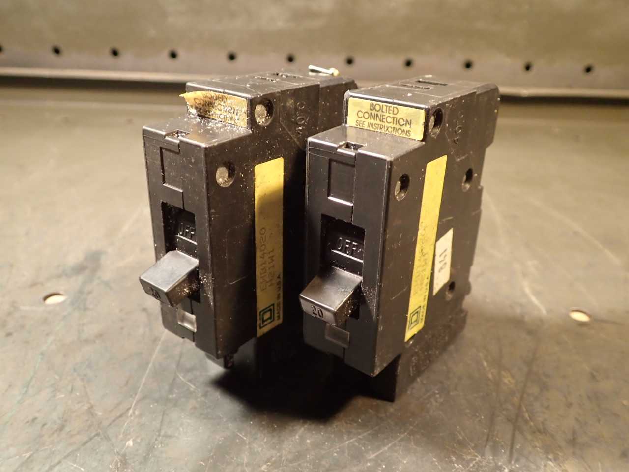 2 Piece Lot of Square D EHB14020 20A Single-Pole Circuit Breakers - CIRCUIT BREAKERS