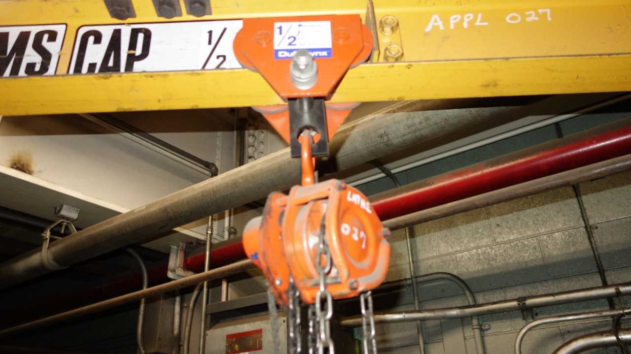 DUFF LYNX 1/2 TON MANUAL CHAIN HOIST - LIFTING EQUIPMENT
