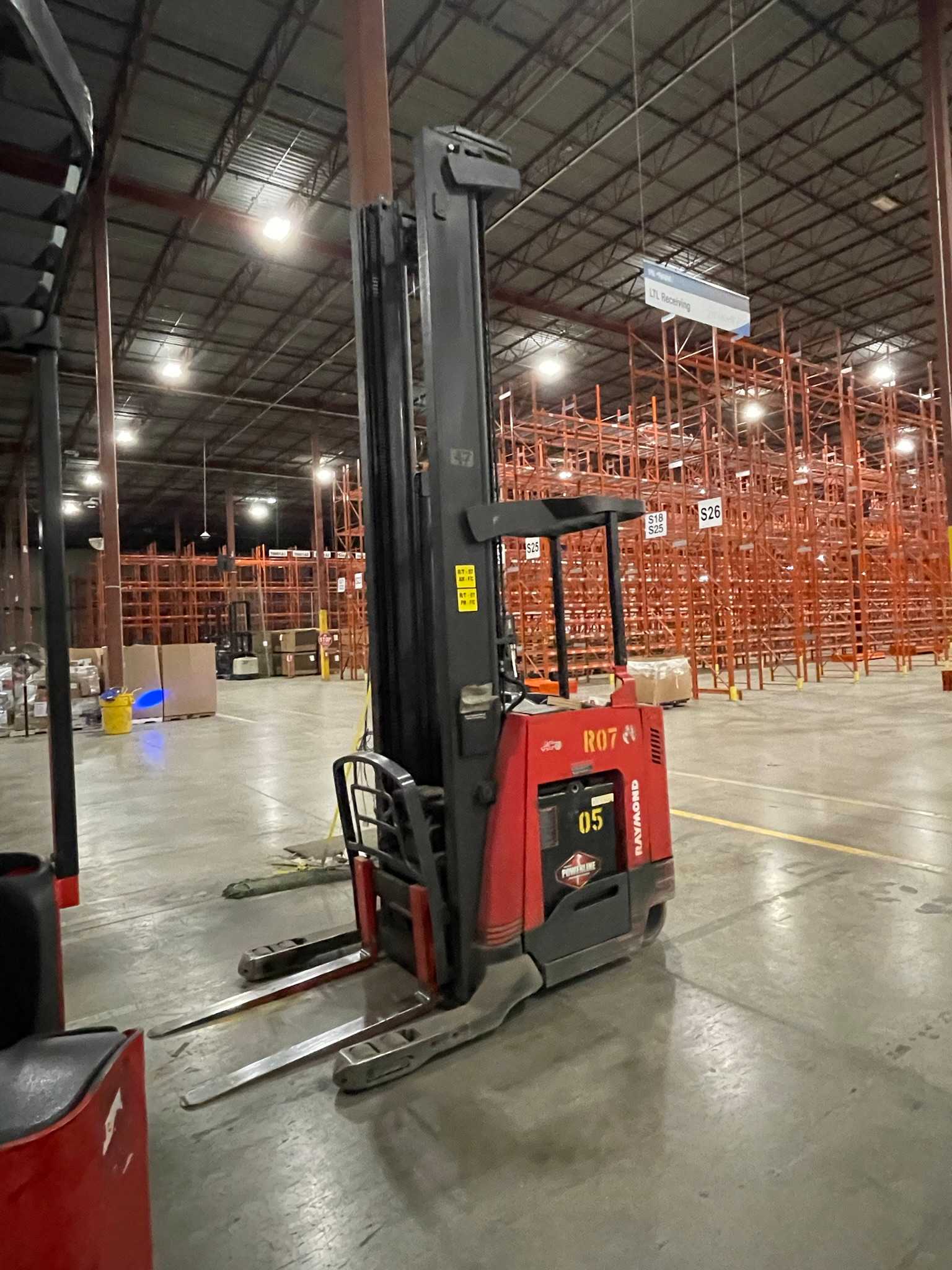 2005 RAYMOND 740 R45TT-A REACH TRUCK - REACH TRUCKS