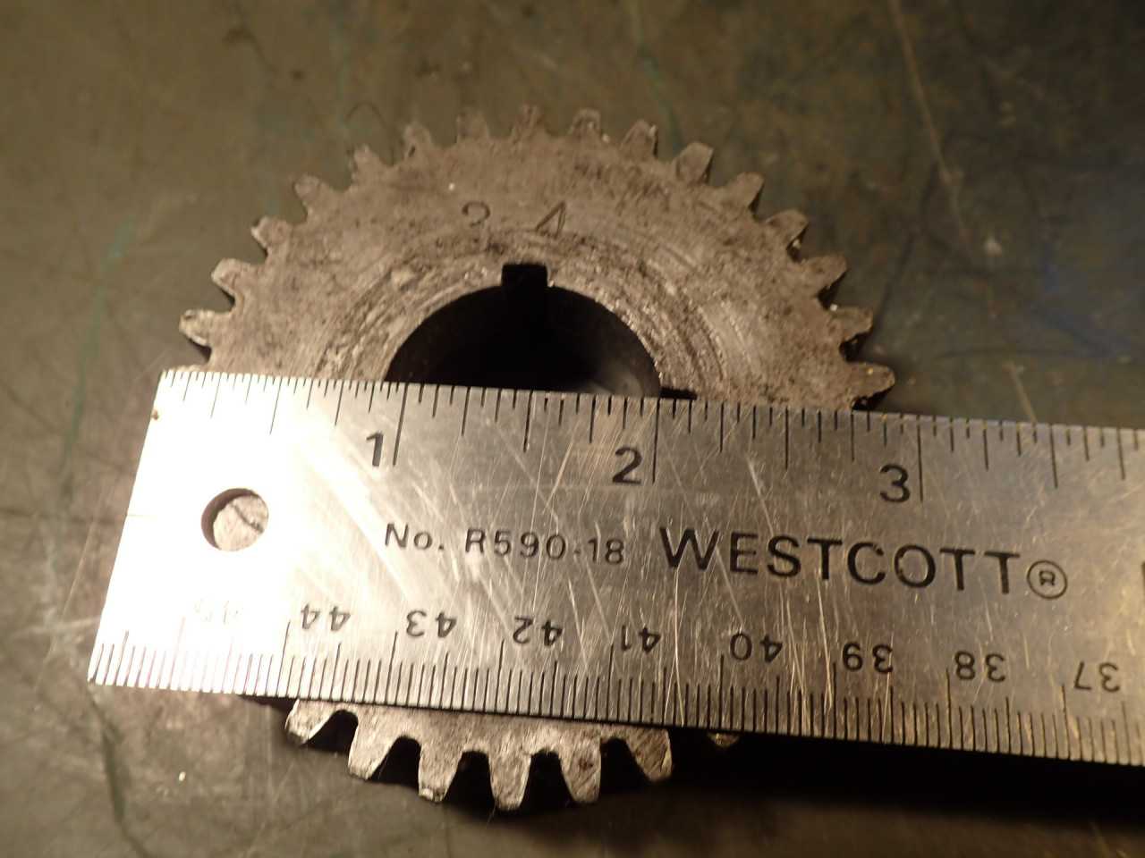 4-Piece Lot Lathe Change Gears: 1-1/8" Keyed Bore, 7/8" Thick, 22 26 28 34 Tooth - LATHE PARTS