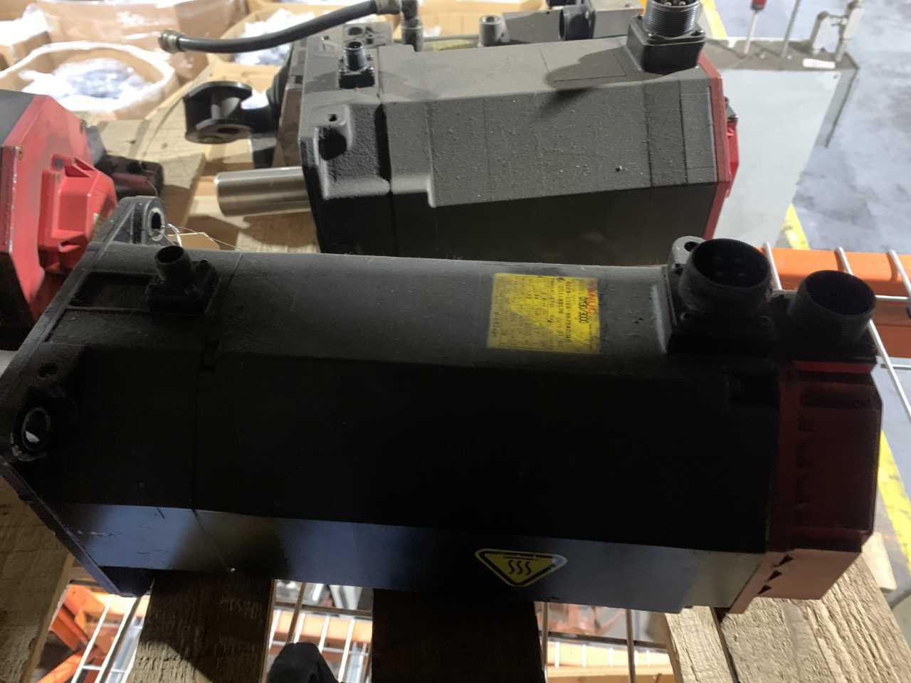 Lot of 1 Fanuc AM30/3000 AC servo motor - SERVO