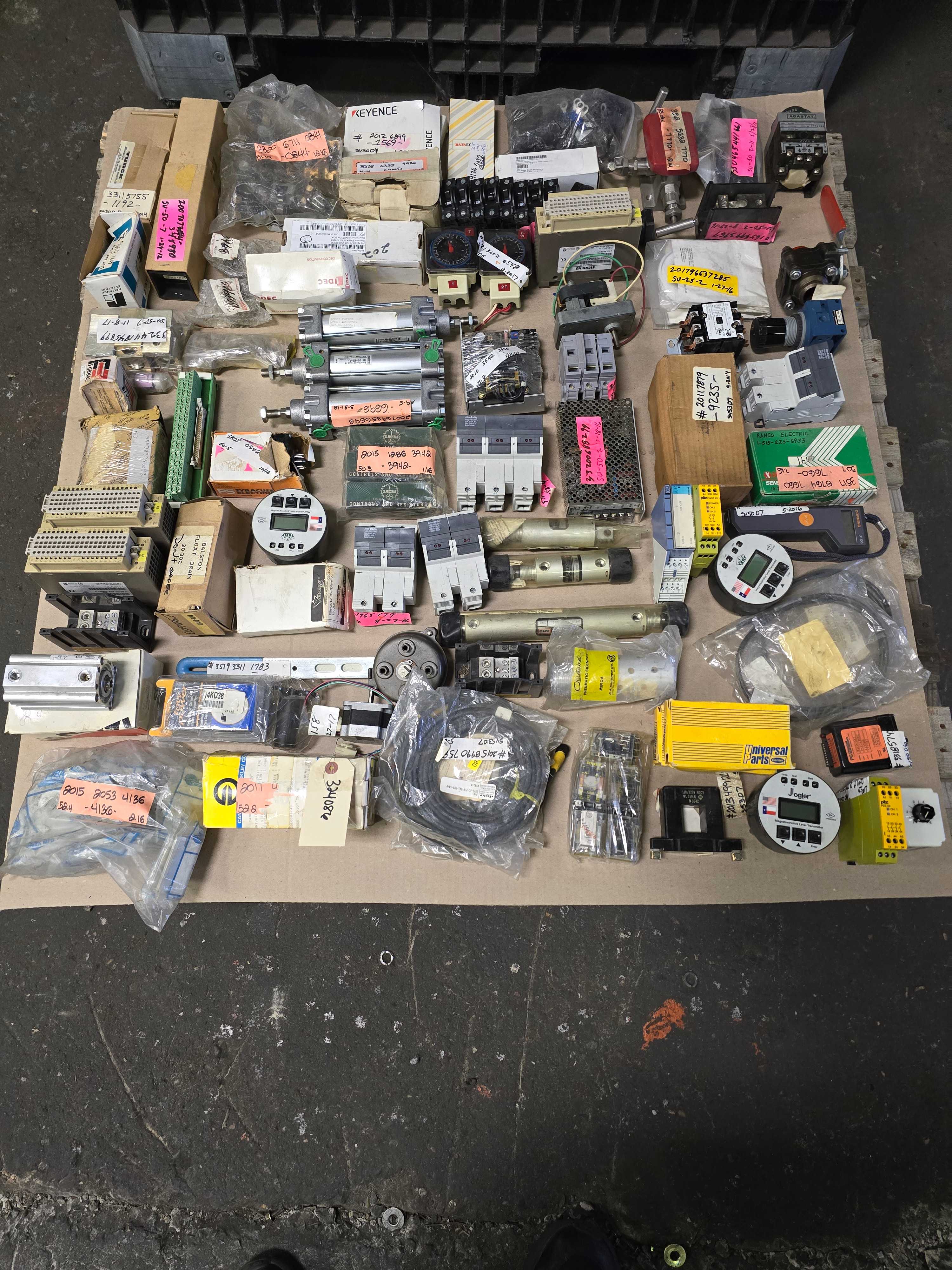 LOT OF INDUSTRIAL & ELECTRICAL PARTS - INDUSTRIAL PARTS LOT OF INDUSTRIAL & ELECTRICAL PARTS - INDUSTRIAL PARTS