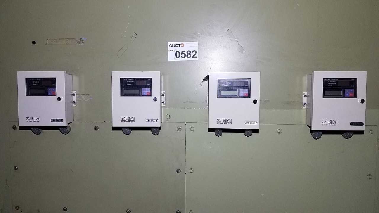 LOT OF 4 ZIRCOMAT ZRM1BY11-1-F OXYGEN ANALYZER - INDUSTRIAL PARTS LOT OF 4 ZIRCOMAT ZRM1BY11-1-F OXYGEN ANALYZER - INDUSTRIAL PARTS