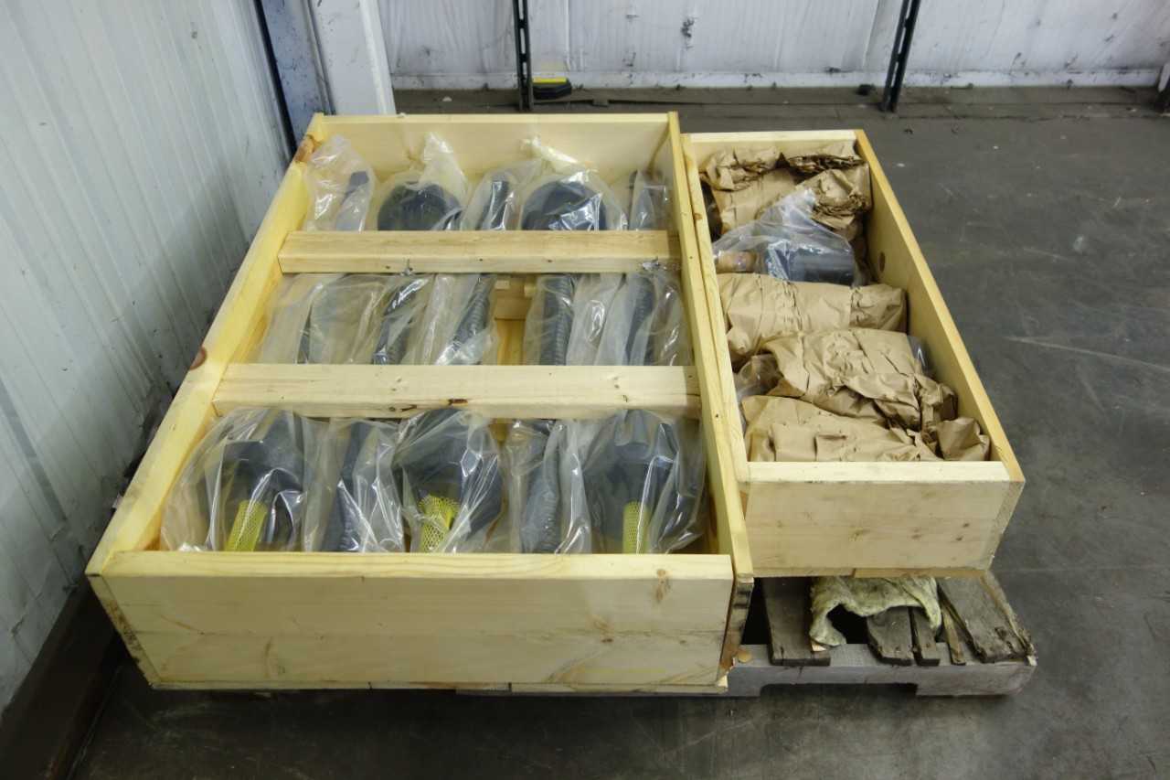 LOT OF 5 BALL SCREW ASSEMBLIES AND NUTS - BALL VALVE